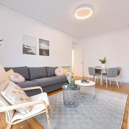 Iturribide Hogar Moderno Junto Al Metro Apartamento Bilbao