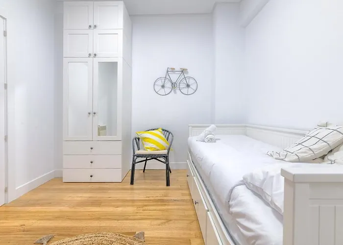 Iturribide Hogar Moderno Junto Al Metro Апартаменты *